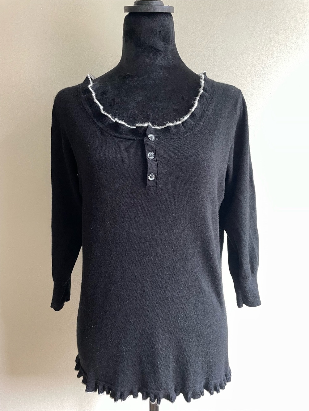 Peppercorn Black Ruffle Trim Henley Knit Top Size S 3/4 Sleeve Viscose